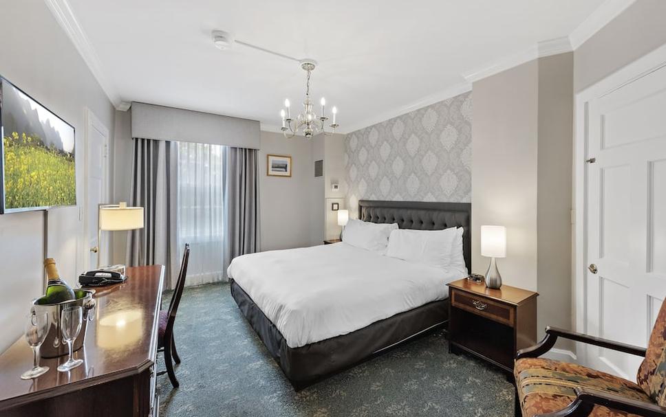 Hawthorne Hotel