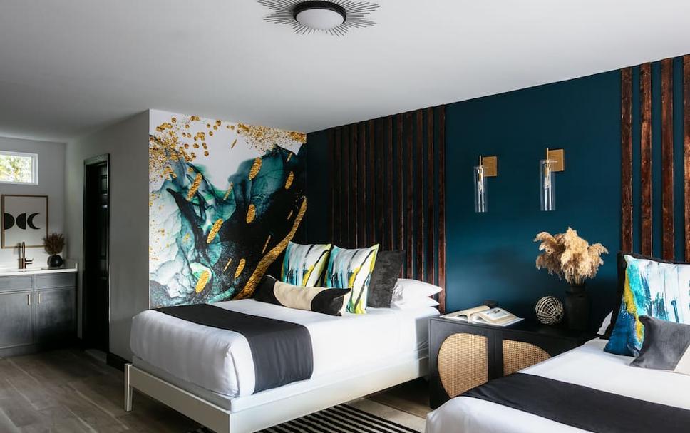 The Cove Hotel