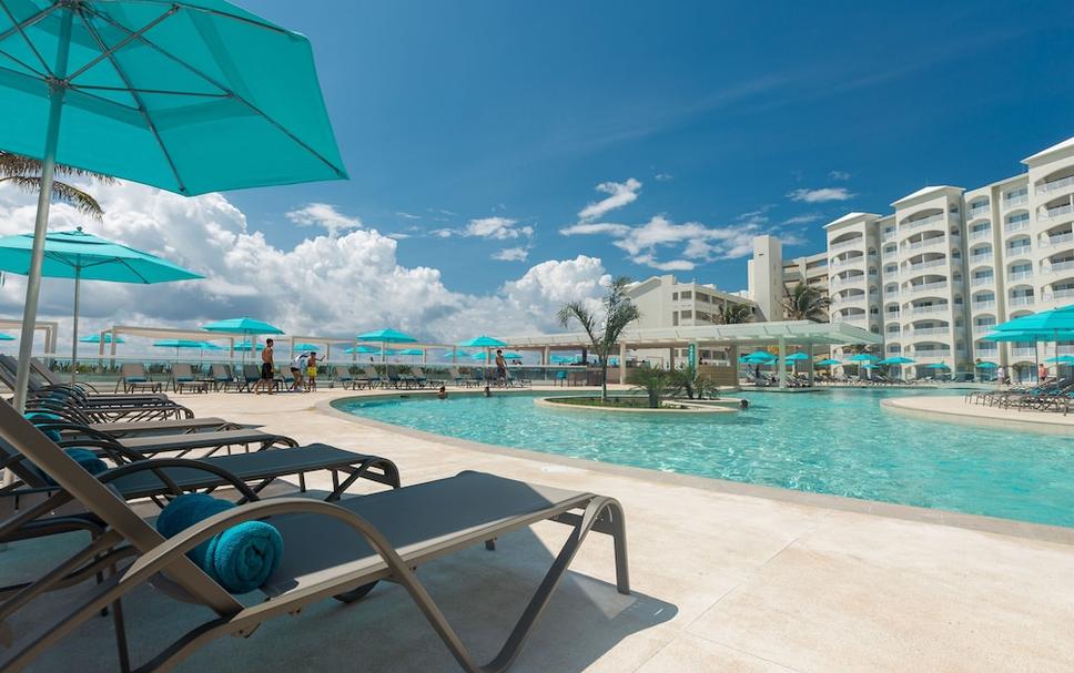 Hilton Cancun Mar Caribe All-Inclusive Resort