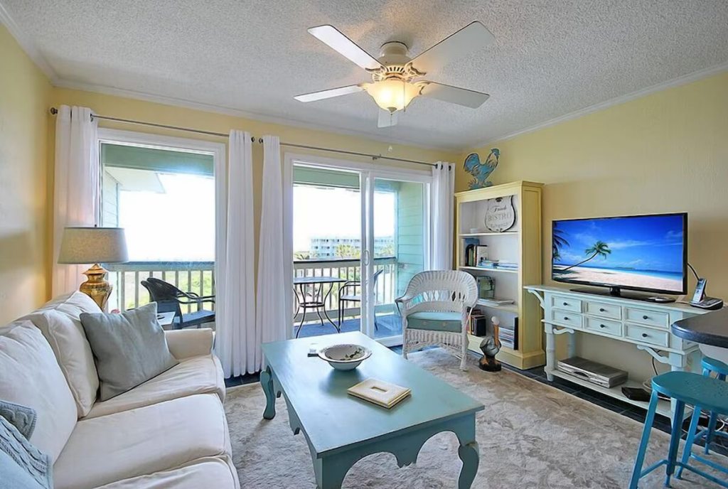 Oceanfront Sea Cabin on the Front Beach of Isle of Palms