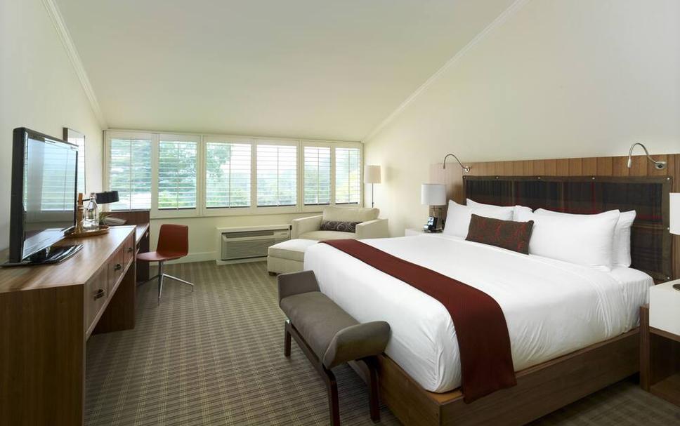 Topnotch Resort
