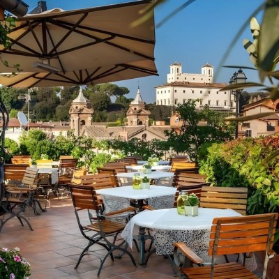 best family hotels in rome featured image