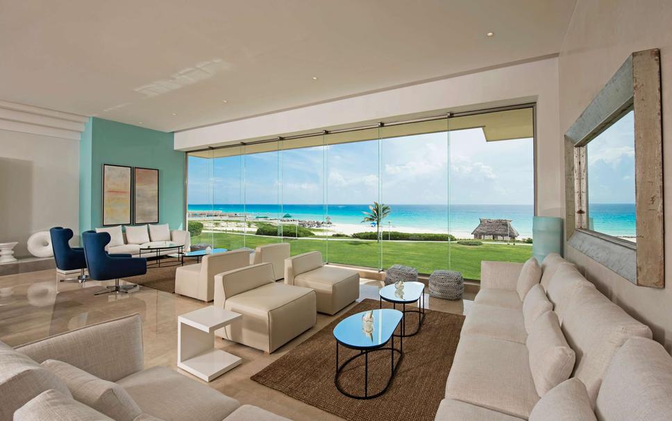 Lounge view of Iberostar Cancun