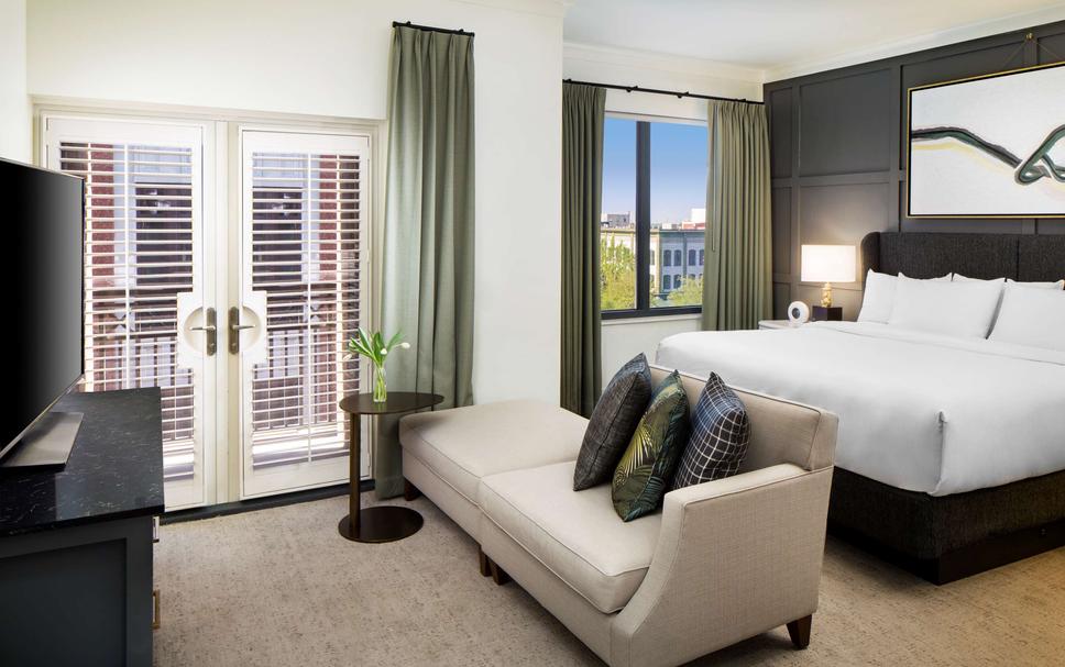 Bedroom view of Andaz Savannah - A Concept By Hyatt