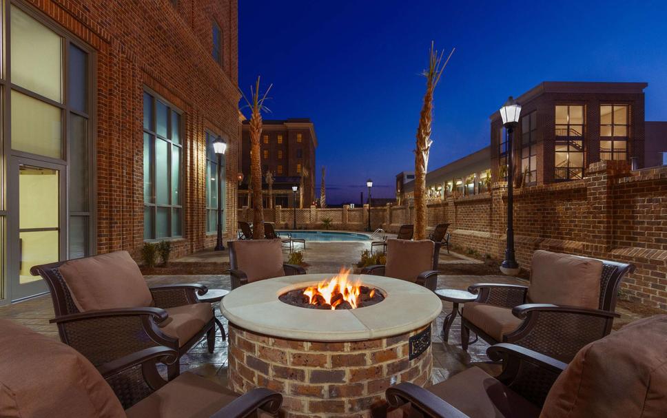 Pool view of Embassy Suites by Hilton Savannah Historic District