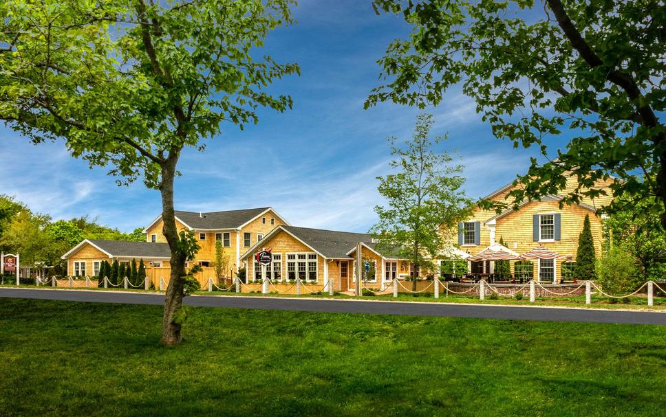 Building view of Edgar Hotel Martha's Vineyard, Ascend Hotel Collection