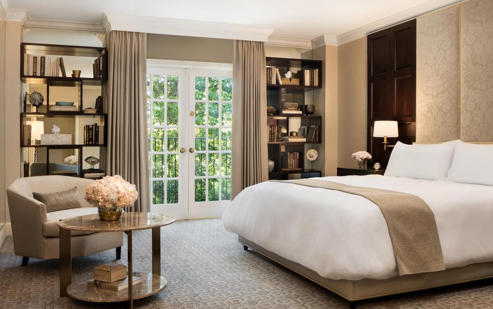 Bedroom view of Rosewood Mansion On Turtle Creek