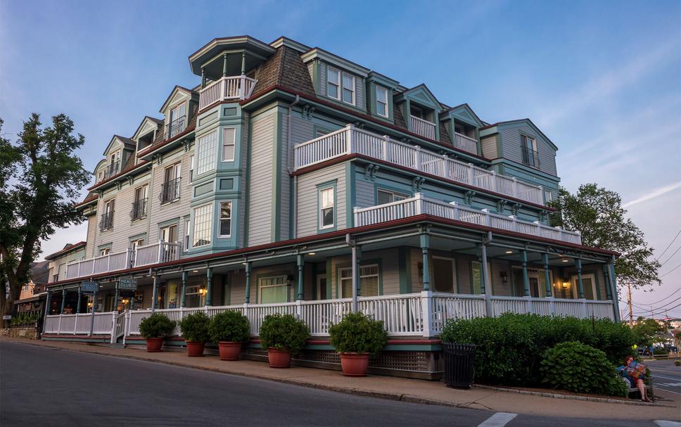 Building view of Mansion House Inn