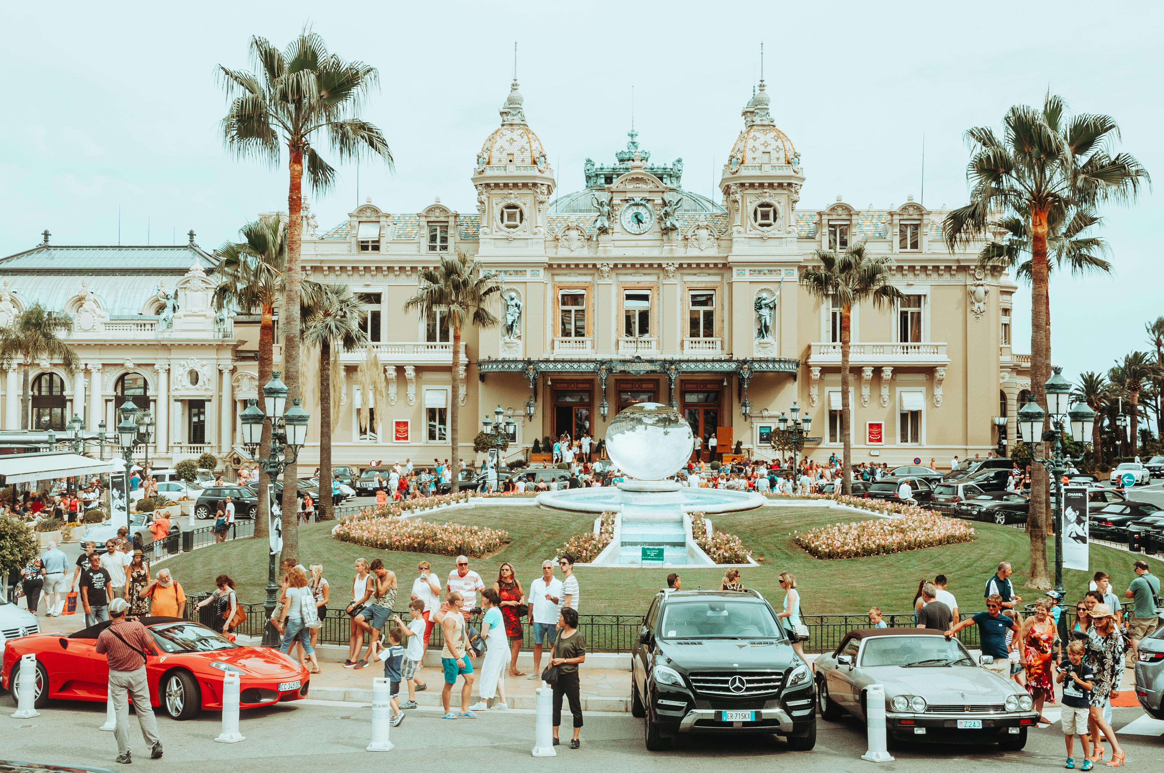 5 Monte Carlo Casino Dress Code and Other Rules and Tips | TravelAwaits 5 Monte Carlo Casino Dress Code and Other Rules and Tips | TravelAwaits