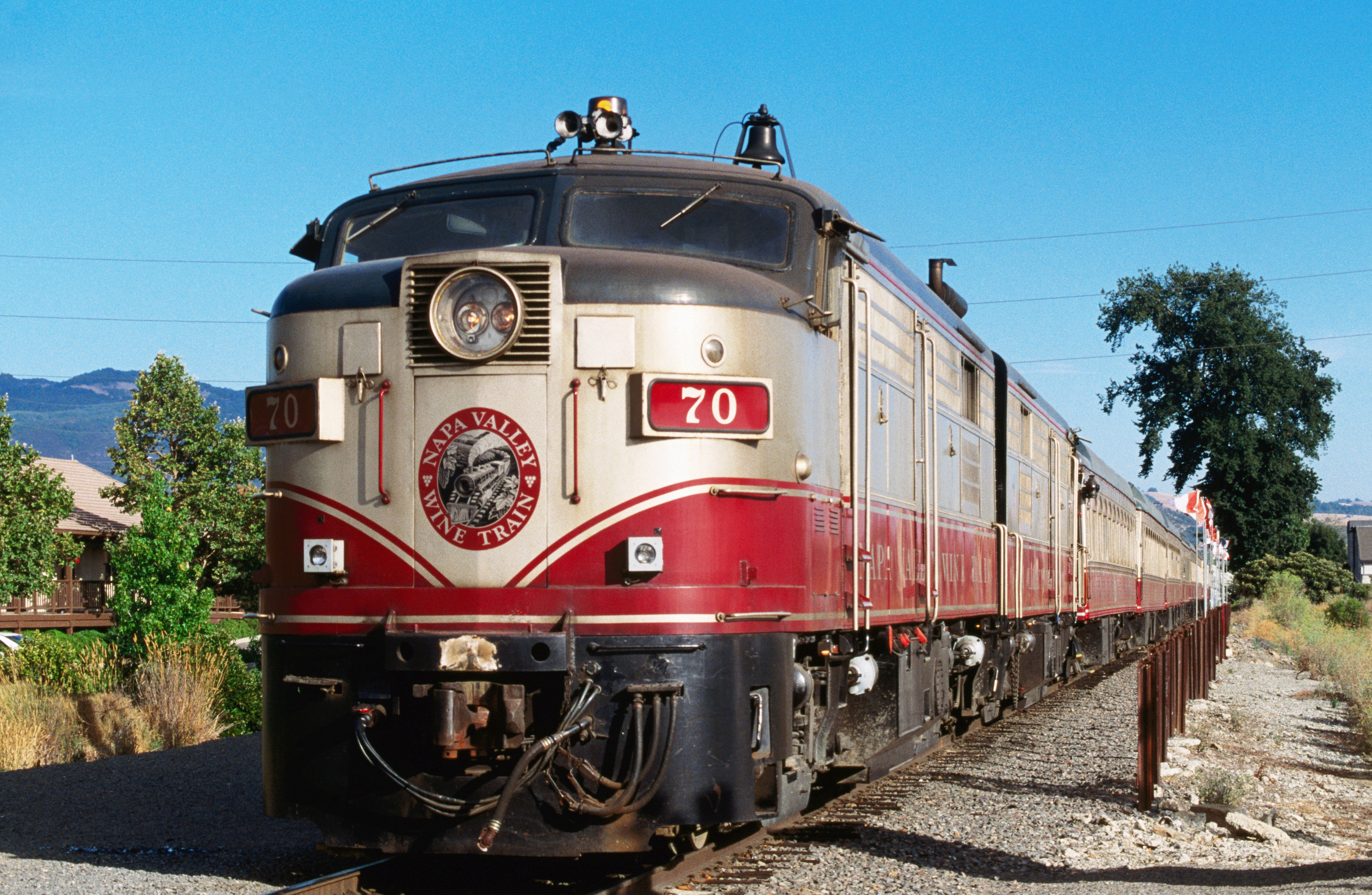 8 Scenic Train Journeys in the US Worth Your Money (No Amtrak ...