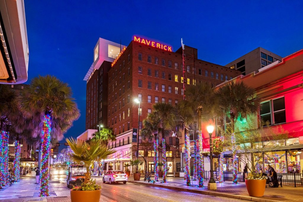 13 Hotels On The River Walk In San Antonio Texas TravelAwaits 13 Hotels On The River Walk In San Antonio Texas TravelAwaits
