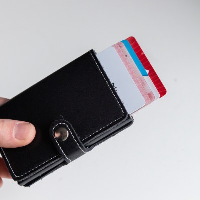 What are RFID wallets?