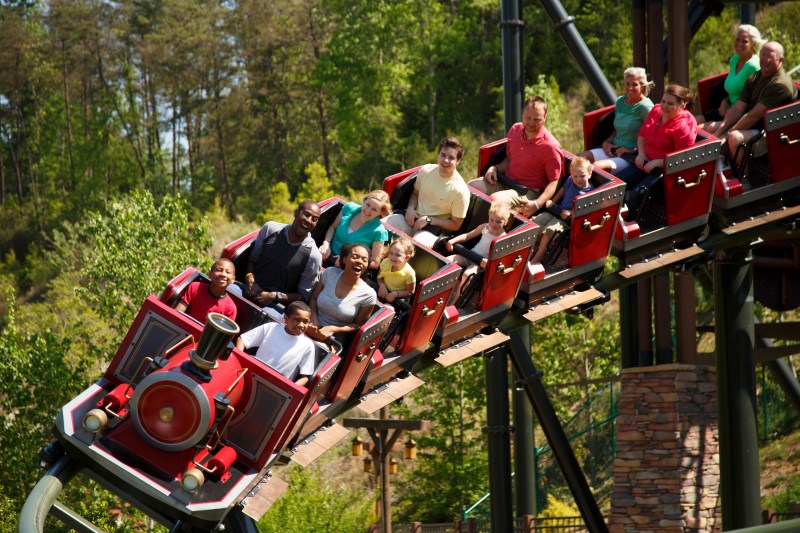 Dollywood Rocks What is Dollywood Like? 10 Things You Need to Know About the Theme Park ...