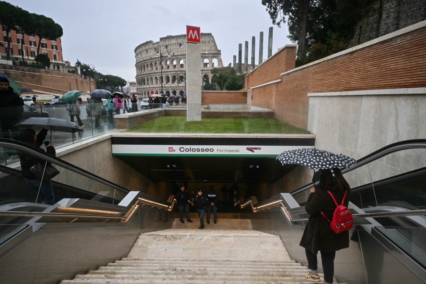 Rome’s Colosseum Metro Stop Just Opened—And It’s a Museum in Its Own ...