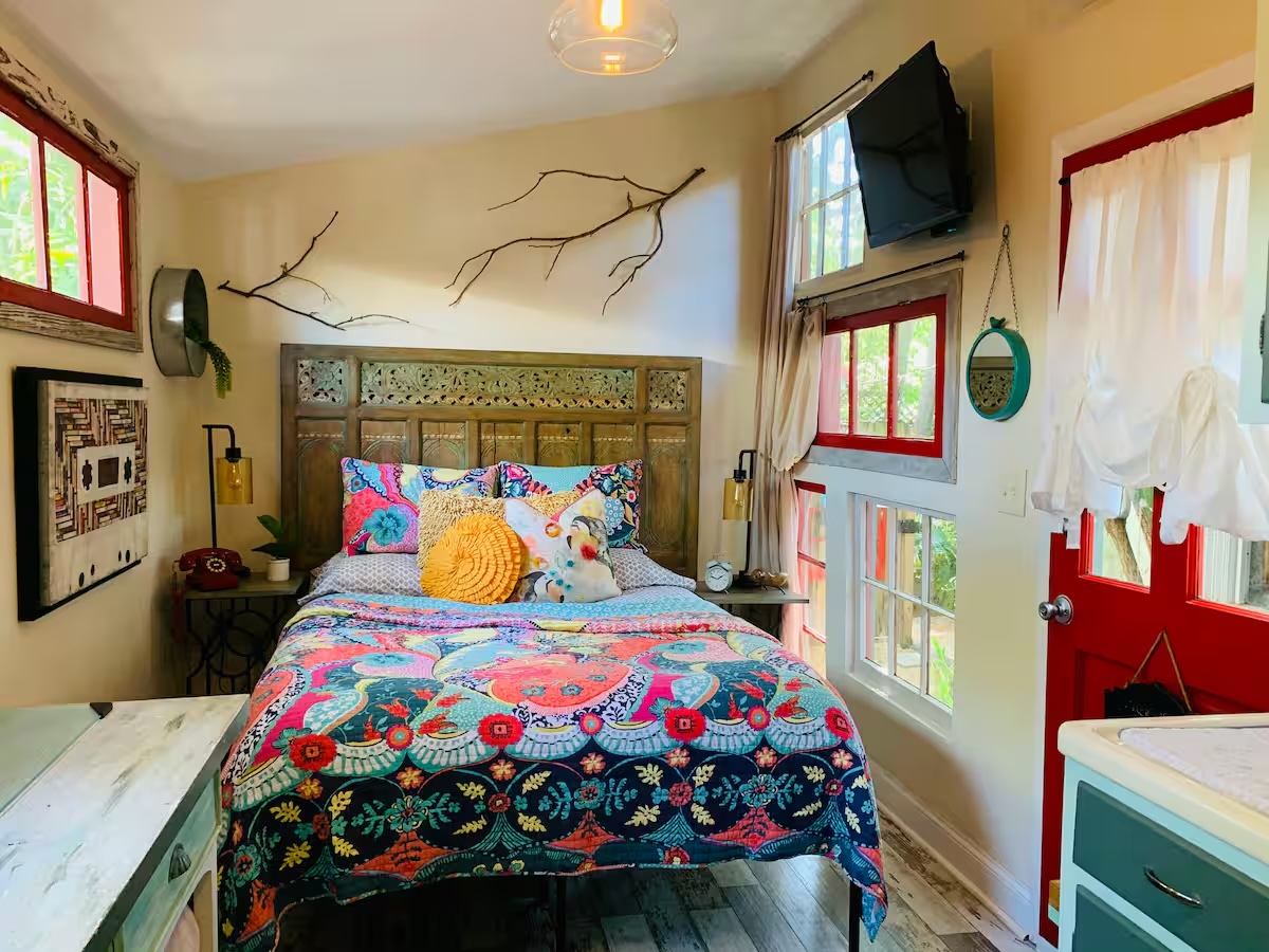 14 Stylish Tiny Home Airbnbs in South Florida