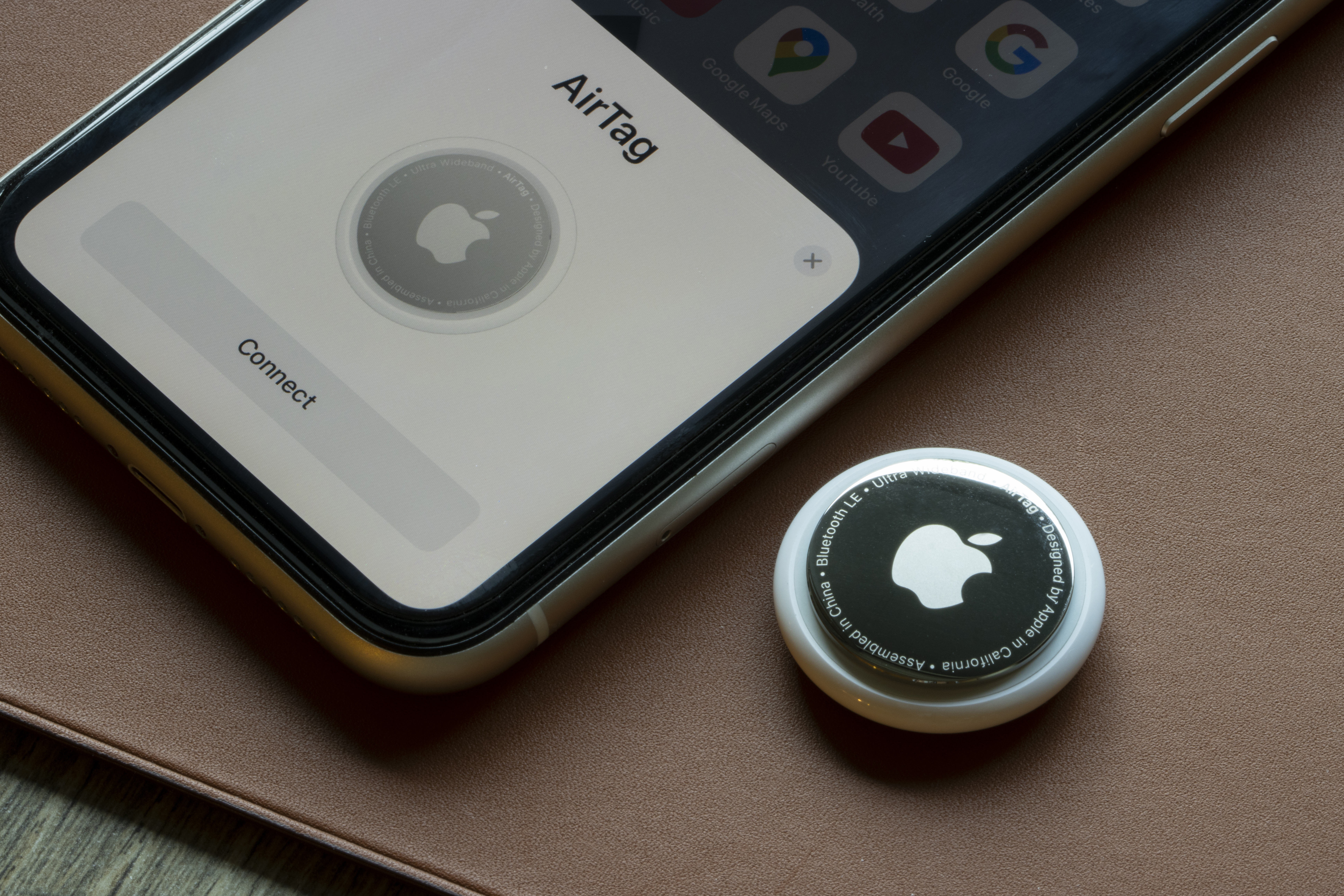 How to Use AirTags for Travel—Plus, the Best AirTag Alternatives